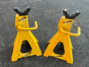 Penske 3-Ton Heavy-Duty Jack Stands