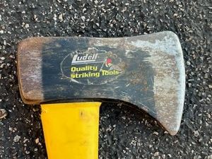 Ludell 3 12 LB. Single Bit Axe with Fiberglass Handle