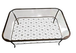 IKEA Daisy Glass Table Top Coffee Table (31 x 46) in Good Condition
