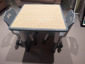 Adjustable Kids Table with Two Matching Chairs - Table is 23 x 22