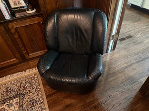 Black Leather Swivel Rocking Chair - Glenn Furniture Co.