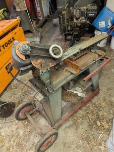 Dayton 3Z990 Band Saw