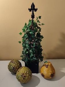 Topiary, Artichoke & Pear Decor