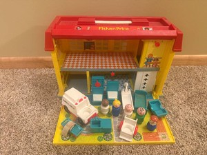 Vintage Fisher-Price Little People Play Family Childrens Hospital