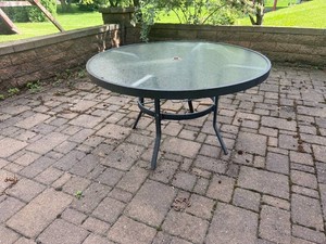 Round Outdoor Patio Table