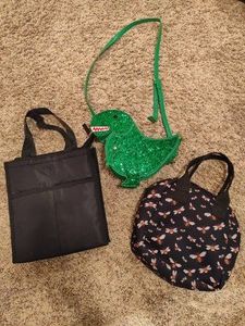 Lot of Fun Purses Incl Dinosaur & Bees
