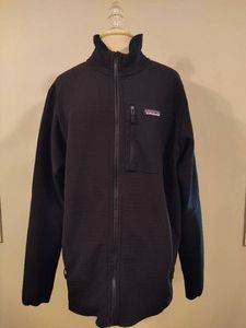 Mens Zip Front Patagonia Jacket (Size L)