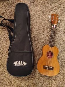 Kala Ukulele (Model #KA-15S) wCarrying Case