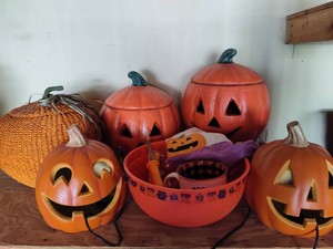 Lot of Assorted Halloween Decor