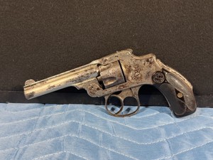 Smith & Wesson .32 Cal Revolver Hand Gun - see description for more info - Permit & Background check required