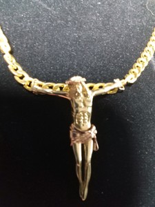 14k Jesus on the cross pendant