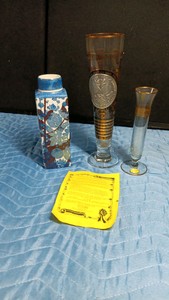 3 Vases