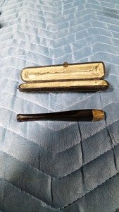 Vintage tapered cigarette holder with original case