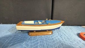vintage-style wooden runabout model speedboat