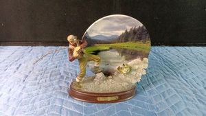 Bradford Exchange Limited Edition figurine titled  Rapid Strike from Reel Adventures Series by Artist Francis Barnum. Plate # B1114
