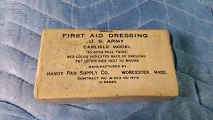 Vintage WWII US Army Carlisle Model small first aid dressing
