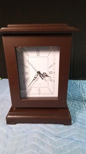 Quartz mantel clock - Works