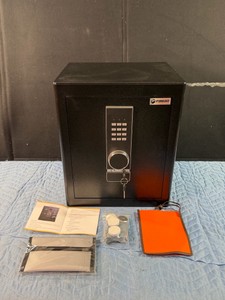 Fabao electronic digital safe box - looks like its never been used