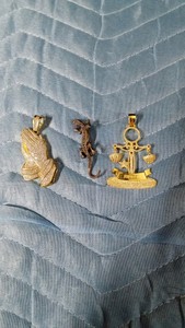 925 Jewelry 2 Pendants and a pin