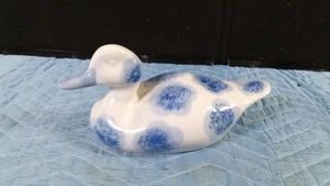 Vintage Victorian style Strarrordsfire duck figurine