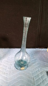 Light blue swirl-pattern long-neck vase made by makiminato Glass Craft that went out of business in the early 1980s - Ryukyu glass