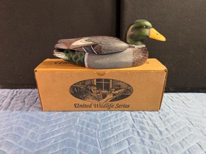 United Wildlife Series hand-carved, hand-painted wooden mallard duck decoy with Box