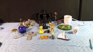 Lot of collectibles