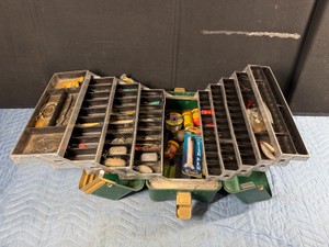 UMCO 2000 U Fishing Tackle Box with Tackle - see description for more info