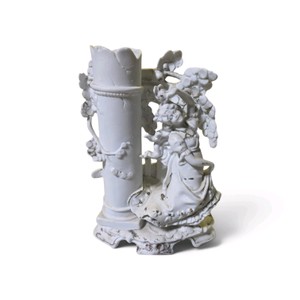 Antique German bisque porcelain vase, potentially manufactured by Unger, Schneider & Co in Grafenthal, dating from the late 19th or early 20th century Valued at $125