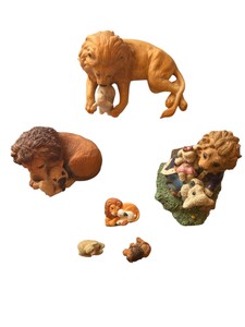 Lot of 6 Lion & Lamb Figurines  Resin Animal Decor Collection