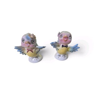 Vintage Lefton ceramic salt and pepper shakers, likely from the 1950s or 1960s.