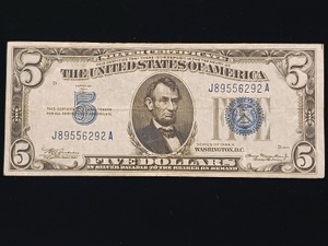 Series 1934-A $5 Silver Certificate  Blue Seal  Lincoln Currency Note