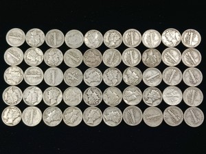 Lot of (50) coins  Pre-195 90% Silver Dimes (almost all mercury dimes, two roosevelts.)