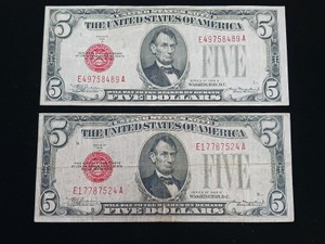 Lot of (2) 1928-B Series $5 United States Notes - Red Seal Currency