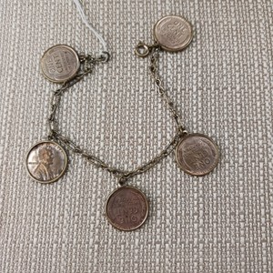 Vintage Lincoln Wheat Penny Coin Charm Bracelet with five wheat pennies