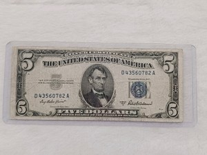 158Series 1953-A $5 United States Silver Certificate - Blue Seal Lincoln Banknote