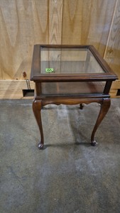 curio table