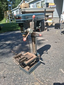 CRAFTSMEN DRILL PRESS WITH MACHINIST VICE