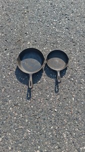 CAST IRON EGG PANS, WAGNER NUMBER 6 AND OTHER