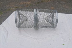 BRAND NEW MINNOW TRAP