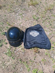 MOTORCYCLE HELMET WITH HARLEY DAVIDSON CARRY BAG
