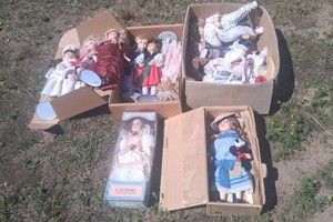 HUGE PORCELAIN DOLL COLLECTION