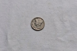 1919-D MERCURY DIME