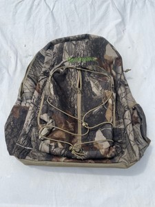 REMINGTON CAMOUFLAGE BACKPACK BUNDLE
