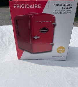 FRIGIDAIRE BEVERAGE COOLER