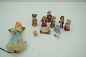 Vintage Christmas Porcelain & Vintage Plug in Angel