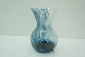 Hand Blown Glass Vase 10 tall by 6 wide