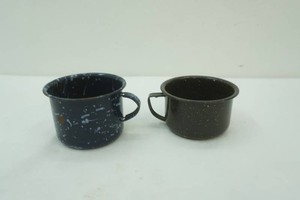 2 Enamelware  Graniteware Cups  Mugs