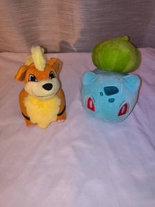 Pokmon Growlithe and Bulbasaur plush
