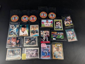 Vintage Baseball Card Mixed Lot Ken Griffey Jr. Manny Ramirez Nolan Ryan